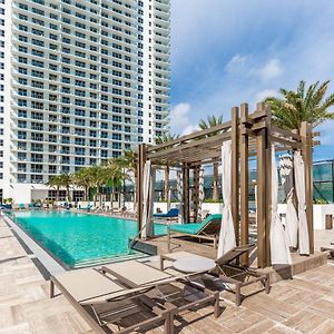 Hyde Beach House Hollywood Private Suites